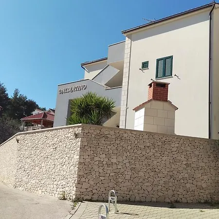 Apartman Dalmatino *