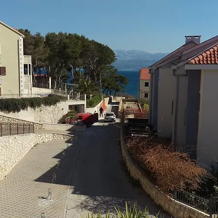 Apartman Dalmatino * Sutivan