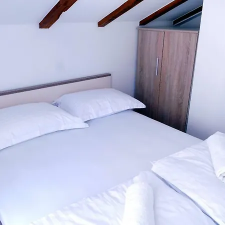 Apartman Dalmatino Apartamento Sutivan